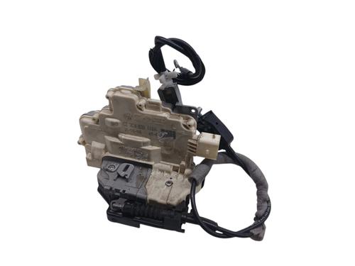 Used Front right lock VW TIGUAN (5N_) [2007-2018]  31873764