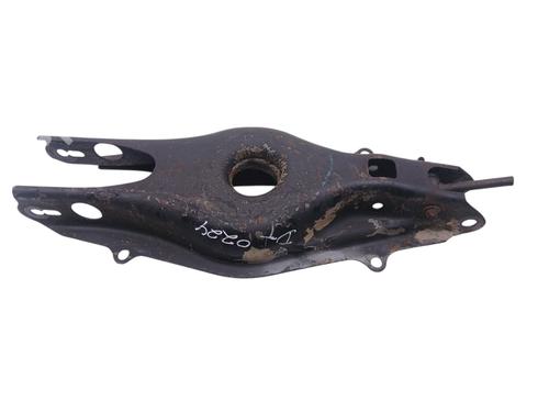 Højre bagtil bærearm Højre bagtil bærearm MERCEDES-BENZ C-CLASS (W204) C 220 CDI (204.002) (170 hp) 34040637 34040637