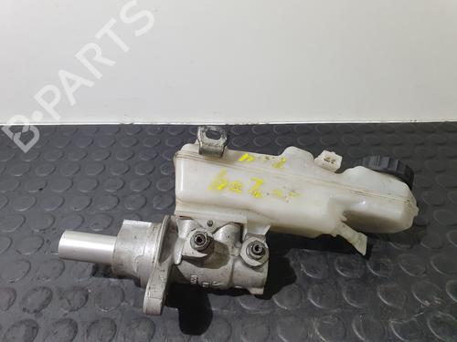 Used Brake master cylinder TOYOTA AURIS (_E15_) 1.4 D-4D (NDE150_, NDE150R) (90 hp) 32317681