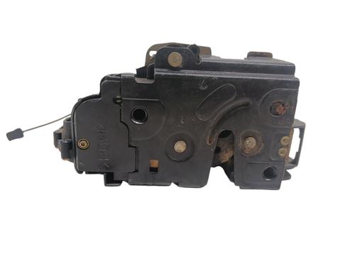 front-right-lock-vw-passat-b5-3b2-19-tdi-3b0837868-1996-1997-1998-1999-2000-2001-20831988 main image