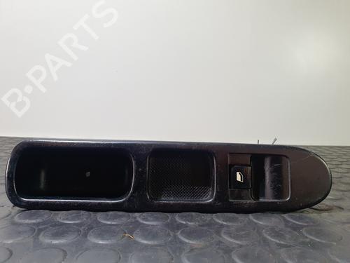 Interrupteur de vitre avant droite PEUGEOT 307 Break (3E) 1.6 HDi 110 (109 hp) 20821070