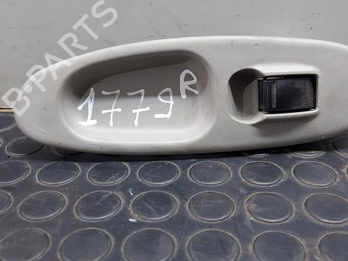 Used Right front window switch NISSAN ALMERA TINO (V10) 2.2 dCi (115 hp) 20814460