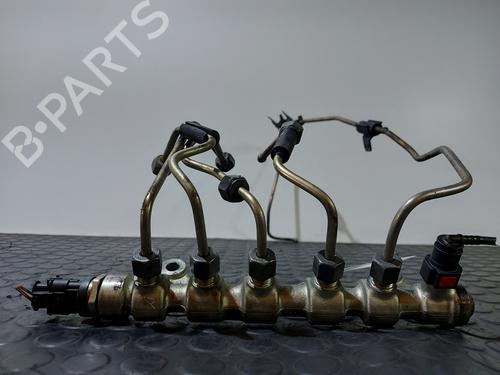 Used Injection rail RENAULT ESPACE III (JE0_) 2.2 dCi (JE0K) (130 hp) 28705646