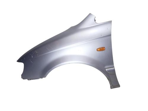 Used Left front fenders Left front fenders 37148322 37148322