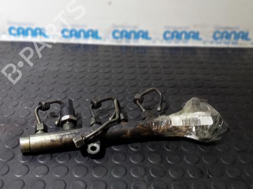Rampa inyectora RENAULT LAGUNA II (BG0/1_) [2001-2007]  28800878