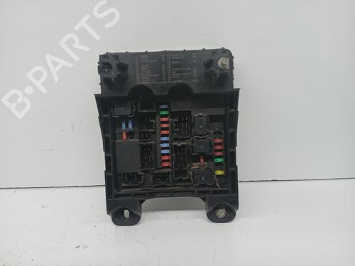 Used Fuse box RENAULT LAGUNA III (BT0/1) 2.0 dCi (BT07, BT0J, BT14, BT1A, BT1S) (131 hp) 28671014