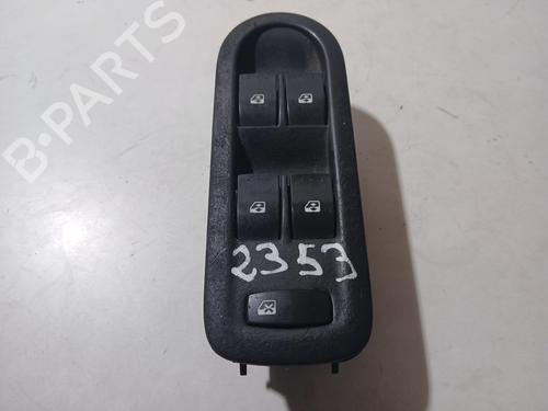 Used Left front window switch RENAULT SCÉNIC II (JM0/1_) [2003-2010]  21768355