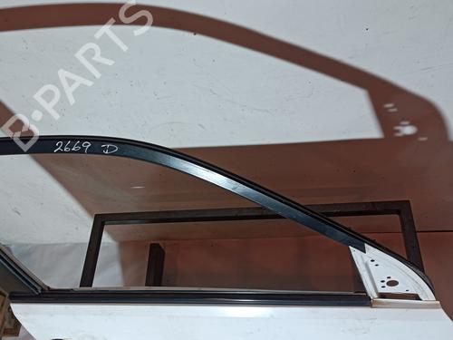 Right front door SUZUKI GRAND VITARA II (JT, TE, TD) 1.9 DDiS All-wheel Drive (JT419, TD44, JB419WD, JB419XD,... | BP23146667C3 