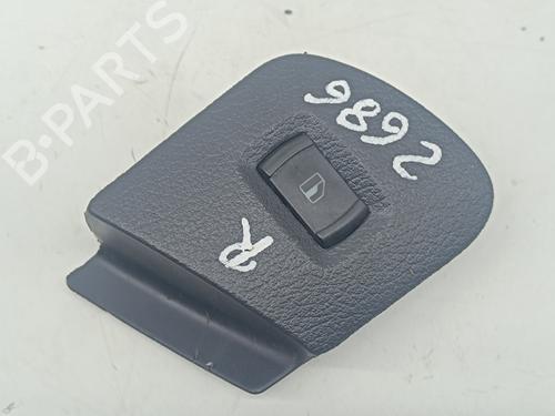 Used Right front window switch SKODA OCTAVIA I (1U2) [1996-2010]  22772323