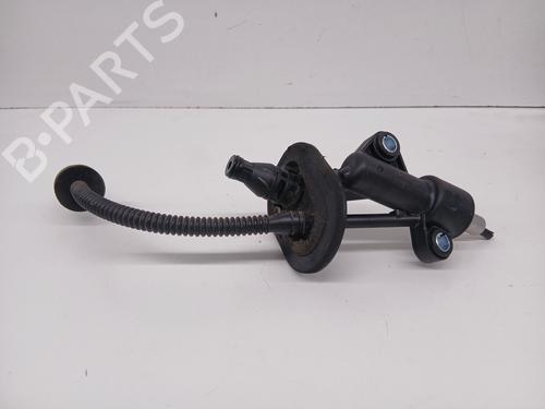 clutch-slave-cylinder-opel-corsa-d-s07-2006-2007-2008-2009-2010-2011-2012-2013-2014-2015-33548406 main image