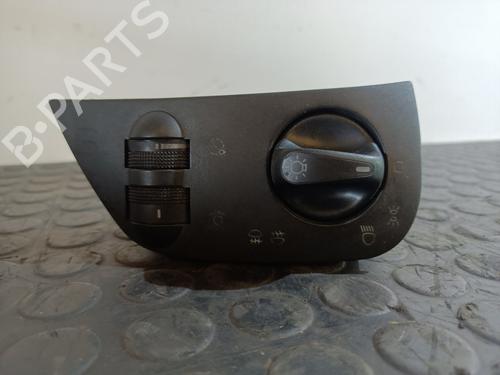 Used Headlight switch SEAT CORDOBA (6K2) [1999-2002]  21807460