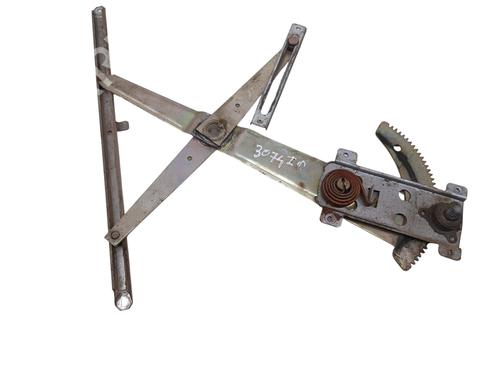 Used Front left window mechanism Front left window mechanism DAIHATSU ROCKY Hard Top (F7, F8) [1984-1998] 34189149 34189149
