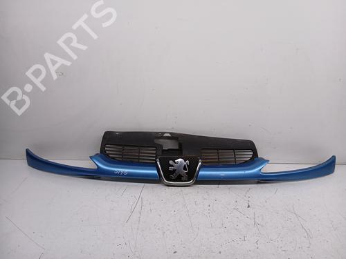 Used Grille PEUGEOT 206 Hatchback (2A/C) 1.1 i (60 hp) 29482216