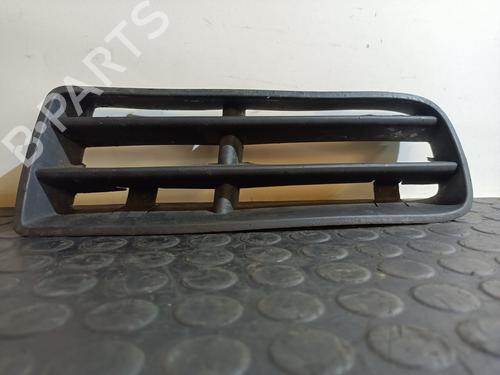 Used Grille VW GOLF IV (1J1) 1.9 TDI (101 hp) 20814577