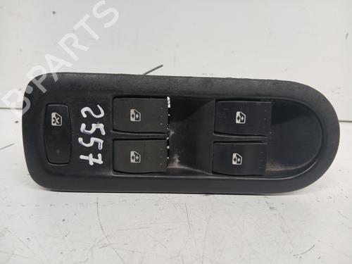 Used Left front window switch RENAULT SCÉNIC II (JM0/1_) 1.5 dCi (JM02, JM13) (101 hp) 27996236
