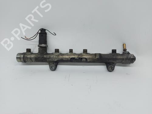 Used Injection rail RENAULT MEGANE II Saloon (LM0/1_) 1.9 dCi (LM0G, LM1G, LM2C) (120 hp) 26664196