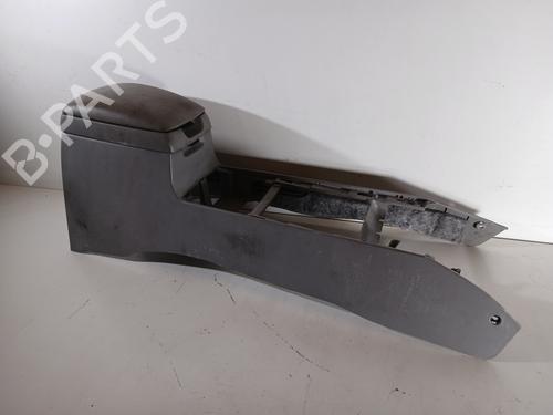 Used Middle console KIA SORENTO I (JC) 2.5 CRDi 4WD (140 hp) 28178993