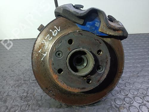 Fusée avant droite RENAULT 9 (L42_) 1.4 (L423) (72 hp) 32097434