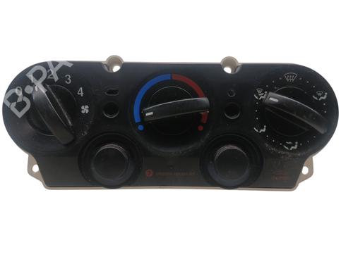 Used Climate control Climate control FORD FIESTA V (JH_, JD_) 1.4 TDCi (68 hp) 33243441 33243441
