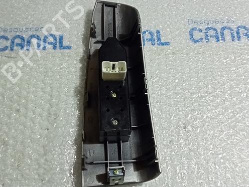 Right front window switch KIA SPORTAGE II (JE_, KM_) 2.0 CRDi 4WD | BP20817399I26 