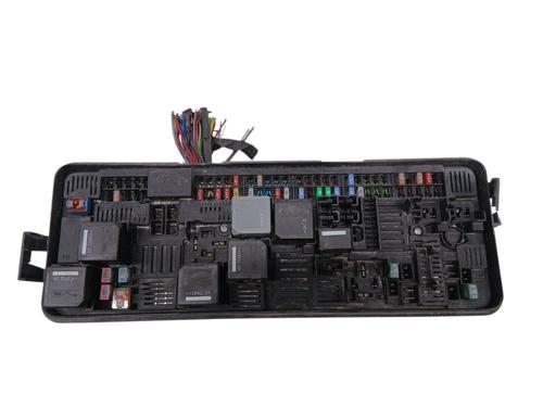 fuse-box-land-rover-discovery-v-l462-2016-31873804 main image