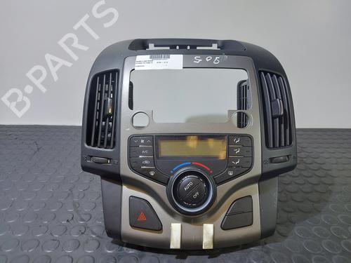 Used Climate control HYUNDAI i30 Estate (FD) 1.6 CRDi (90 hp) 20832197