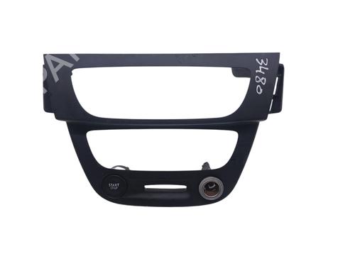 Mittelkonsole Mittelkonsole RENAULT MEGANE III Hatchback (BZ0/1_, B3_) 1.5 dCi (BZ09, BZ0D, BZ1W, BZ29, BZ14) (110 hp) 33694857 33694857