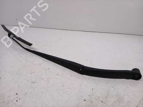 Used Front windshield wiper arm NISSAN QASHQAI II (J11, J11_) [2013-2025]  25607696