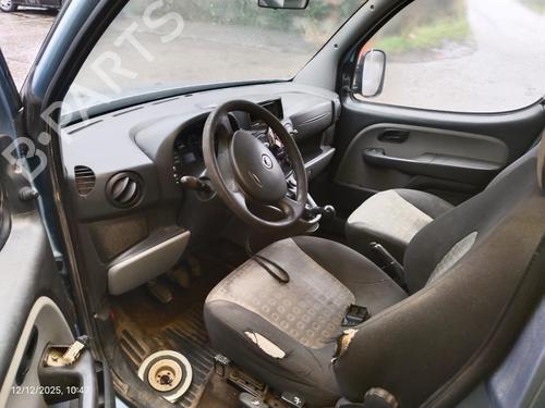 Fuse box FIAT DOBLO MPV (119_, 223_) 1.9 JTD | BP32397719E1 