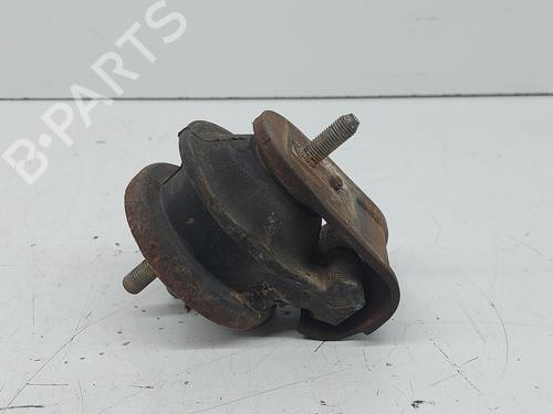 Used Engine mount Engine mount SUZUKI GRAND VITARA II (JT, TE, TD) 2.0 All-wheel Drive (TD54V, JB420) (140 hp) 33161444 33161444