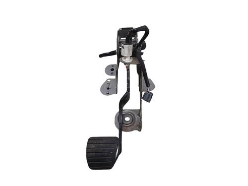 Used Break pedal Break pedal RENAULT MEGANE III Hatchback (BZ0/1_, B3_) 1.5 dCi (86 hp) 40452438 40452438