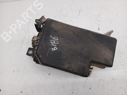 Caixa de fusíveis TOYOTA RAV 4 III (_A3_) [2005-2014]  30551647