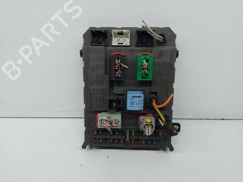 Used Fuse box CITROËN C5 I (DC_) 2.2 HDi (DC4HXB, DC4HXE) (133 hp) 21070282