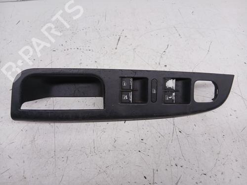 Used Left front window switch Left front window switch VW GOLF V (1K1) [2003-2010] 33833760 33833760