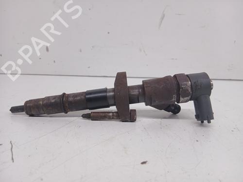 Spreder / Dyse RENAULT MASTER II Van (FD) 2.5 dCi (FD01, FD02, FD21, FD22, FD31, FD32, FD3Y, FD71,... (120 hp) 28800468