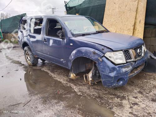Middle console NISSAN PATHFINDER III (R51) 2.5 dCi 4WD | BP31716521I22 