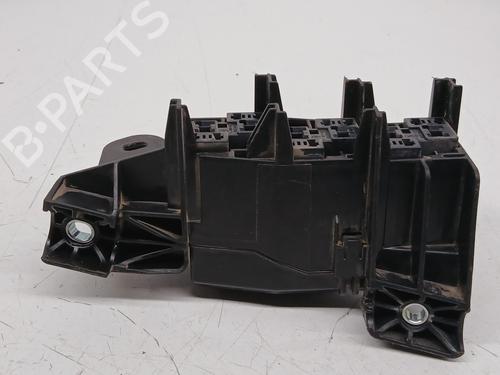 Fuse box TOYOTA HILUX VIII Pickup (_N1_)  | BP29728220E1 
