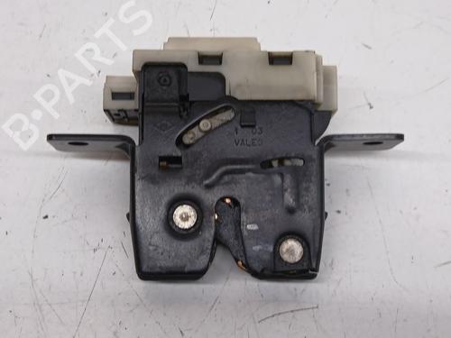Used Tailgate lock RENAULT MEGANE II (BM0/1_, CM0/1_) 1.5 dCi (BM0F, BM0T, BM2B, CM0F, CM0T) (82 hp) 28010589