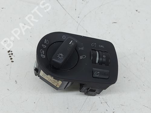 Forlygtekontakt AUDI A3 Sportback (8PA) 2.0 TDI (170 hp) 31696899