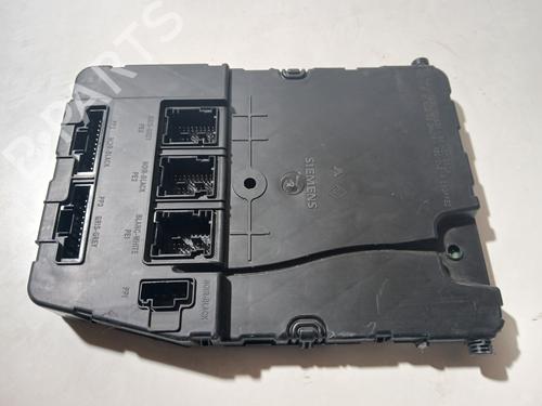 Used Fuse box RENAULT MEGANE II (BM0/1_, CM0/1_) 2.0 16V (BM0U, CM0U) (135 hp) 20836739