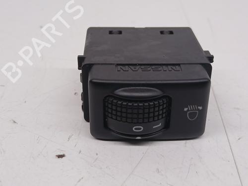 Used Headlight switch NISSAN NAVARA NP300 (D40) 2.5 dCi 4WD (D40TT, D40T, D40M, D40BB) (190 hp) 25493943