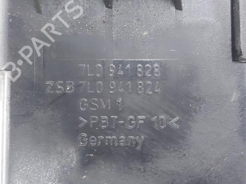 Fuse box VW TOUAREG (7LA, 7L6, 7L7) 2.5 R5 TDI | BP28670976E1 
