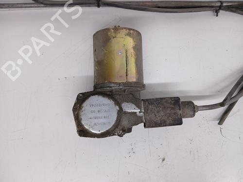 Used Front wiper motor LAND ROVER DEFENDER Station Wagon (L316, L315) 2.5 Td5 4x4 (L316) (122 hp) 31949467