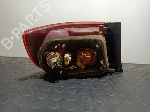 Right taillight HYUNDAI ELANTRA III Saloon (XD) 2.0 CRDi | BP20828029C35 