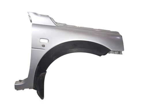 Used Right front fenders Right front fenders 37631202 37631202
