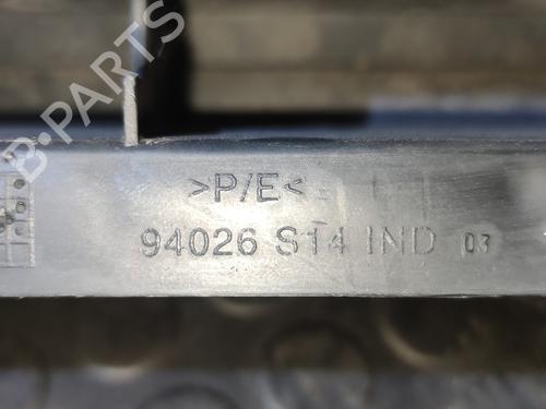 Midtkonsoll PEUGEOT 206 Hatchback (2A/C) 1.4 HDi eco 70 (68 hp) 32348887