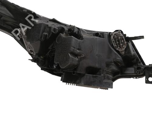 Left headlight LAND ROVER DISCOVERY V (L462) 2.0 Sd4 4x4 | BP31873792C28 