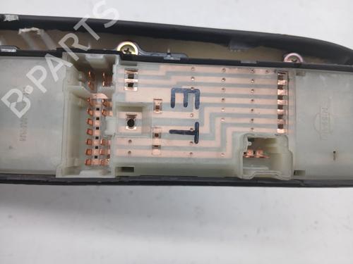 Left front window switch NISSAN X-TRAIL I (T30)  | BP27858195I27 