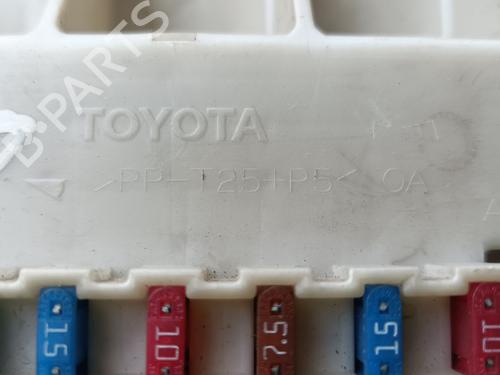 Fuse box TOYOTA RAV 4 II (_A2_) | BP34225418E1 - Image 7