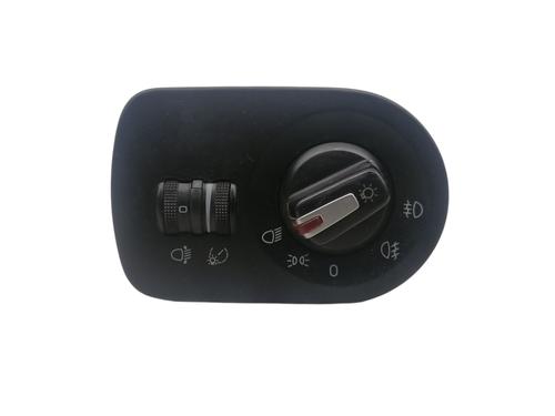 Interruttore luci Interruttore luci SEAT LEON (1P1) 1.6 TDI (90 hp) 33625956 33625956